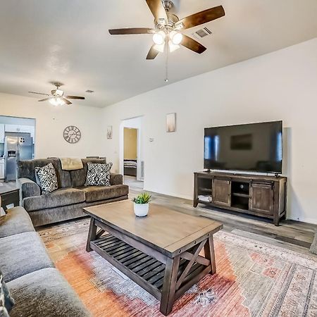 Midtown Modern Farmhouse San Antonio Kültér fotó