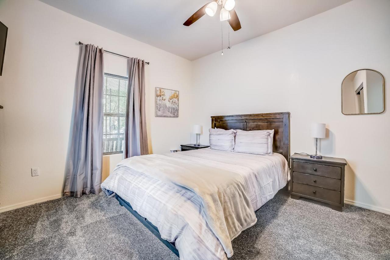 Midtown Modern Farmhouse San Antonio Kültér fotó